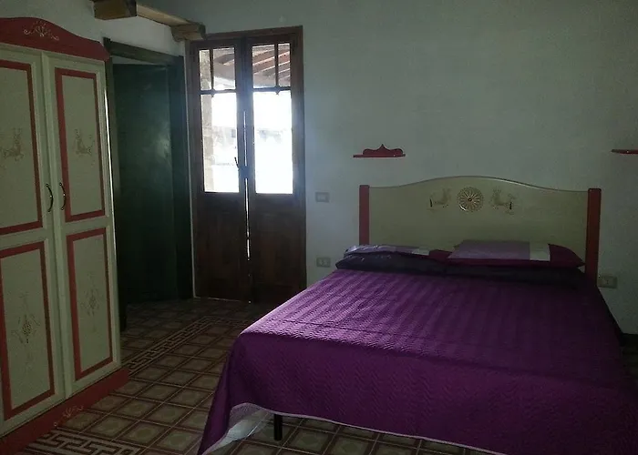 Hotel Sa Domu E Crakeras Oristano