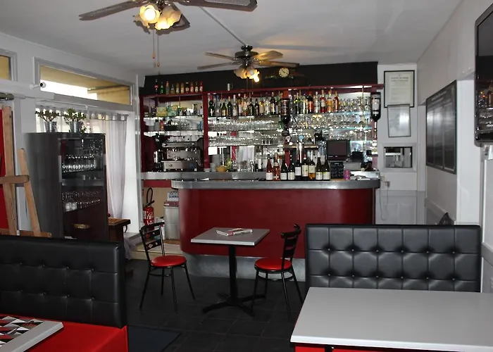 Le Bistro De L'Etoile