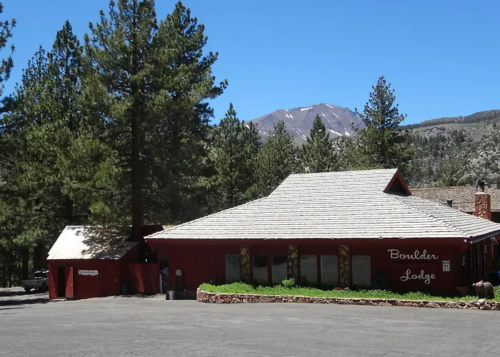 Boulder Lodge