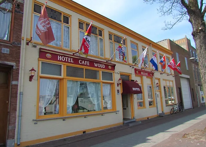 Hotel Cafe Woud