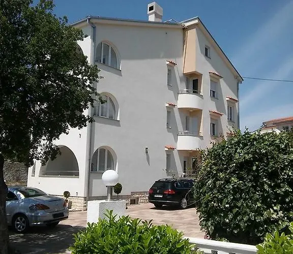 Garfild Guest House Novi Vinodolski