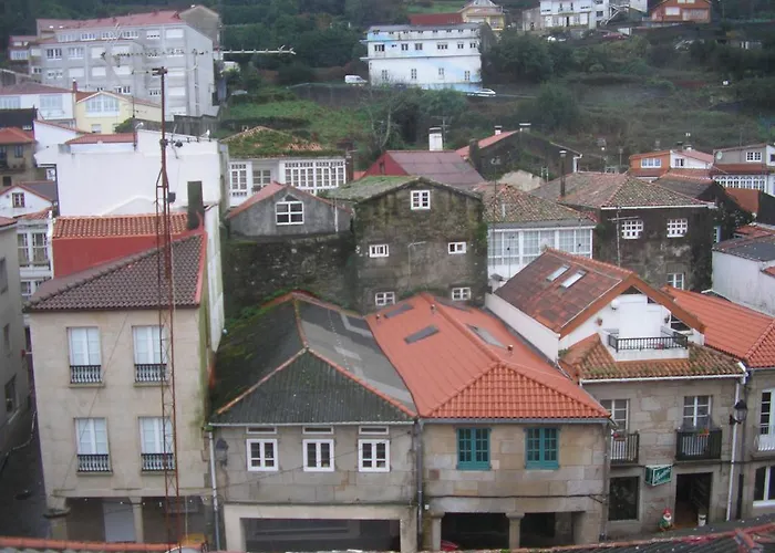 Pension Residencia Ria De Muros