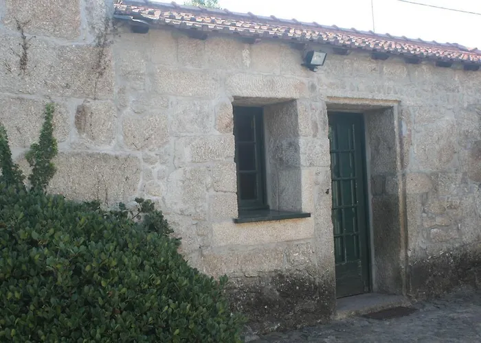 Estrebuela House Acomodação com café da manhã Paredes 