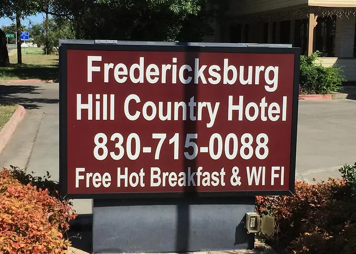 Fredericksburghillcountryhotel