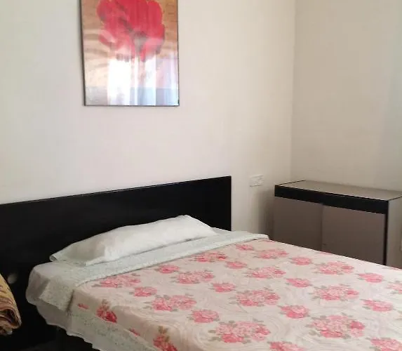 Hostel Alhambra Gerona