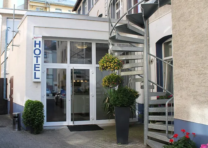 Aariana Hotel