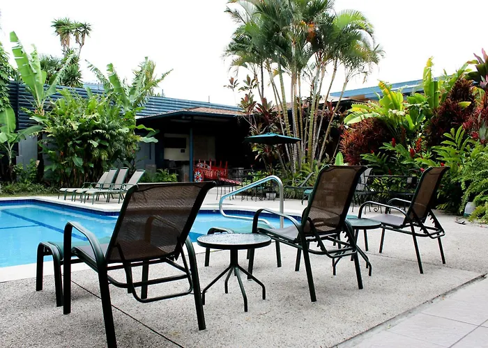 Soluxe El Sesteo Hotel
