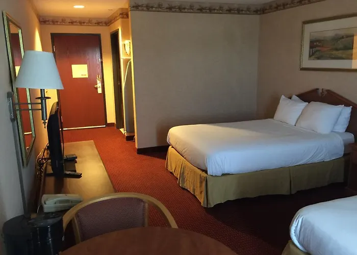 Fredericksburghillcountryhotel