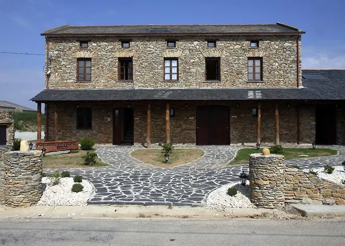 Hotel y Apartamentos Penarronda Playa Castropol