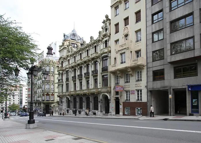Hotel Santacruz Oviedo