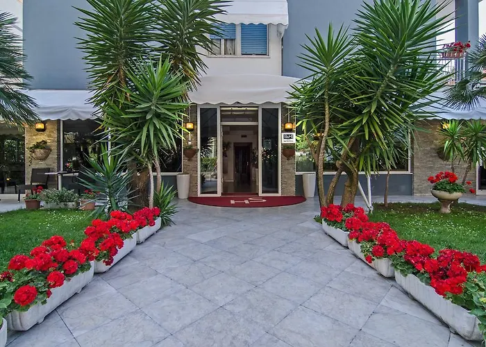 Hotel Scandinavia Marina di Massa