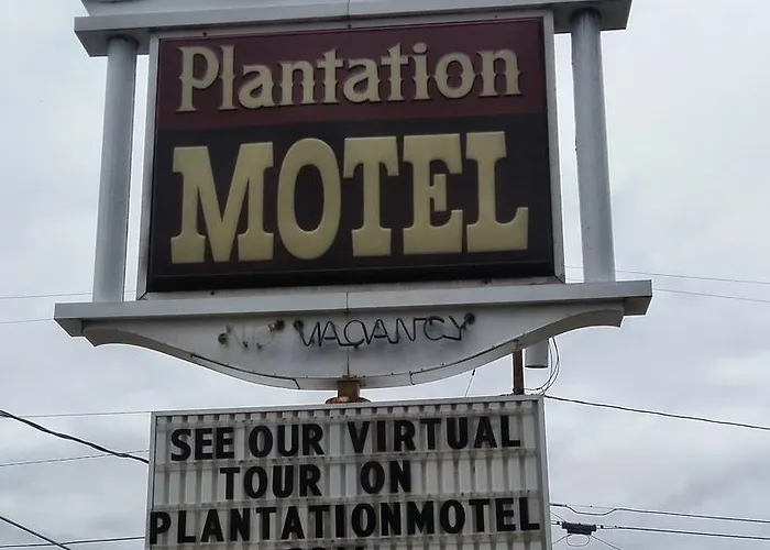 Plantation Motel Huron
