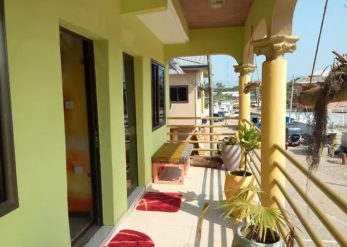 Feehi'S Place Akkra