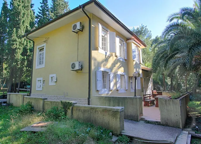Rosemary Apartments & Rooms Mali Lošinj