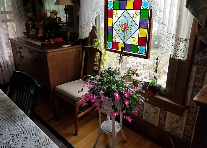 Rose & Thistle Bed & Breakfast Cooperstown