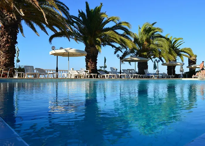 Paradise Beach Hotel