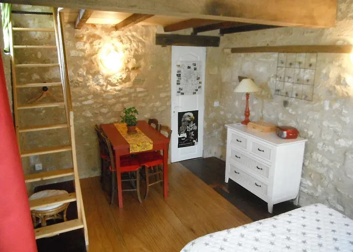 La Maison Rouge Chauvigny