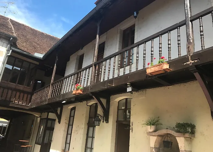 Hotel Le Vieux Relais à Cosne-Cours-Sur-Loire