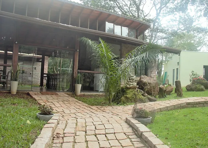 Bosque São Francisco Acomodação com café da manhã Chapada dos Guimarães