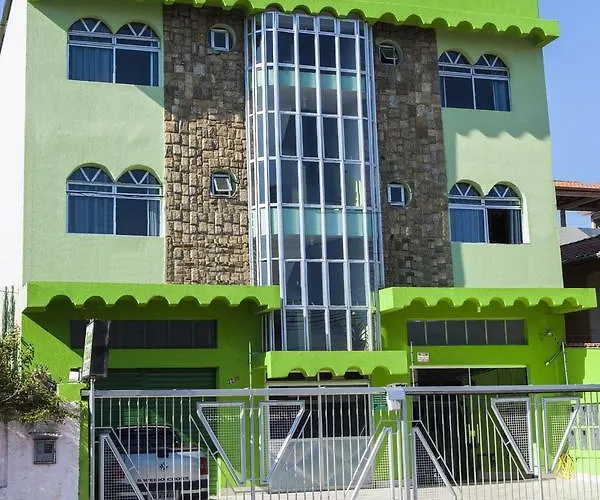 Hotel Oasis