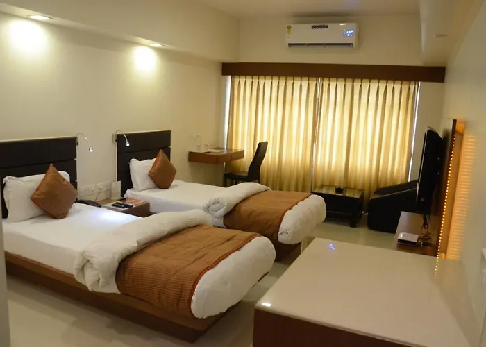 Hotel Yuvraj Vadodara