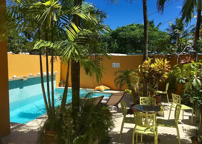 Casa De Amistad Guesthouse