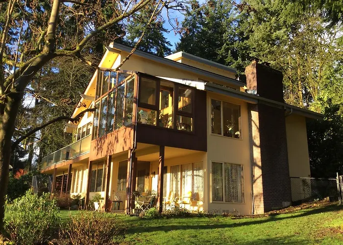 A Cascade View Bed And Breakfast