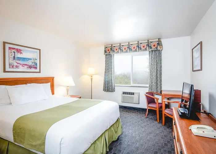 Paradise Inn & Suites At Lincoln City