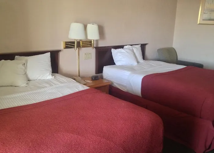 Rodeway Inn & Suites Denver