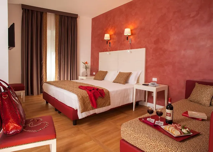 Floris Hotel