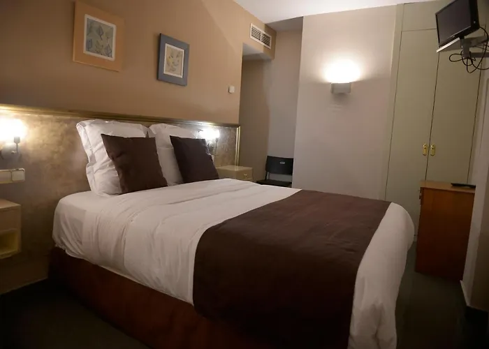 Hotel Velilla Velilla de San Antonio