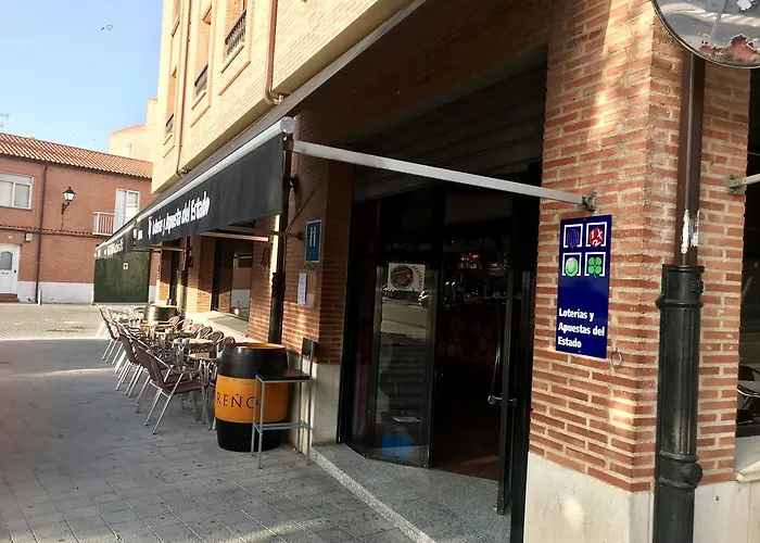 Hostal Puerta La Villa Tordesillas