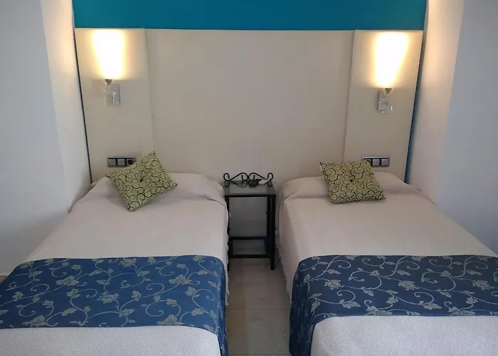 Hotel Nuevo Ara Caces