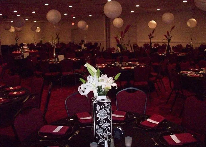 Sooner Legends Hotel Norman