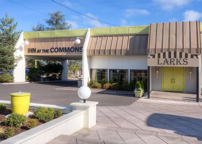 Inn At The Commons Medford