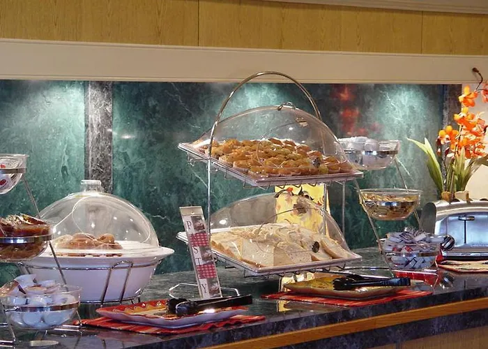 Point Plaza Suites At City Center Newport News