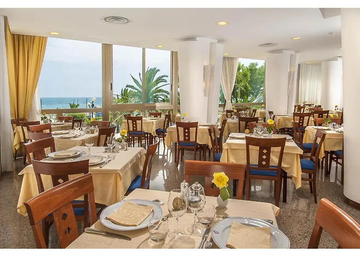 Hotel Corallo Villa Rosa Di Martinsicuro