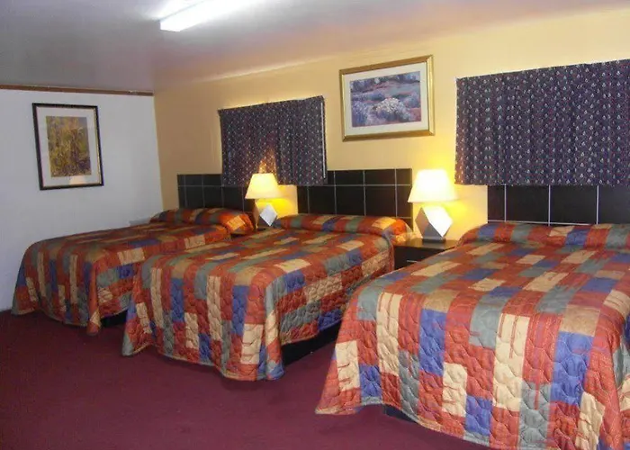 Flamingo Inn Elk City