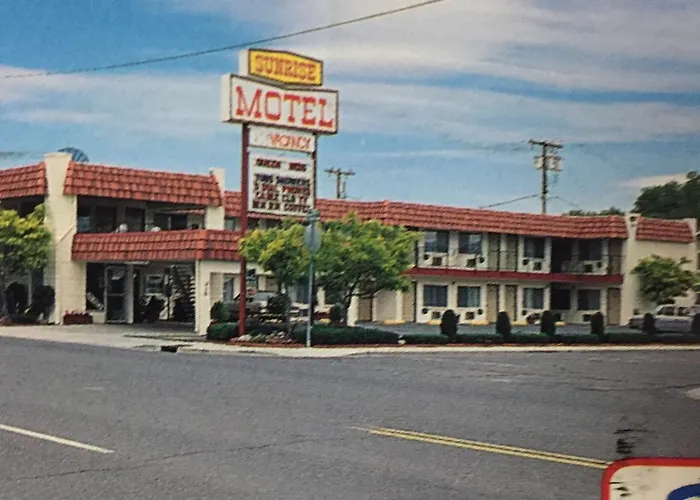 Sunrise Motel