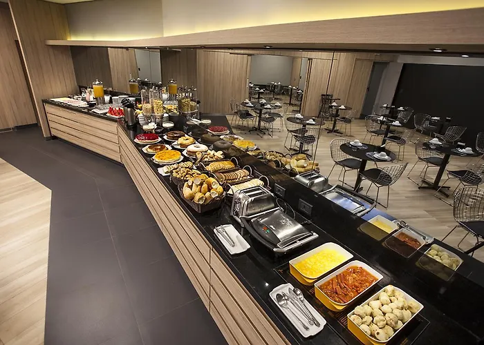 Max Plaza Hotel Marília