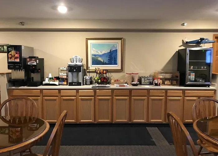 Lakeshore Inn & Suites Anchorage