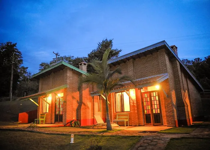 Encantos Do Vale Pousada E Spa Cultural Bueno Brandão