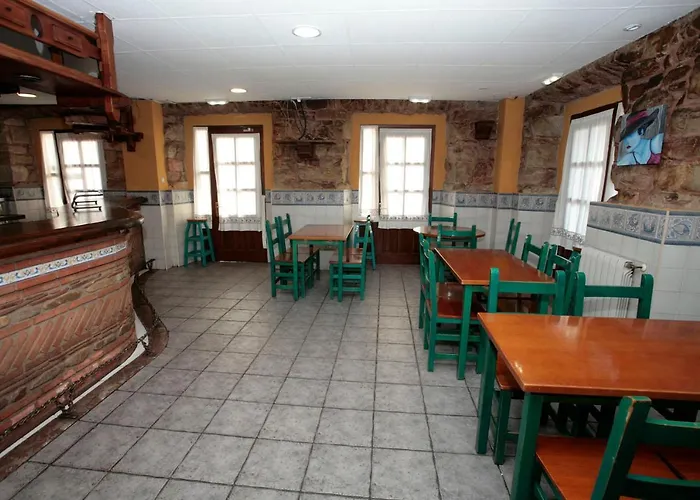 Hotel Piloñés