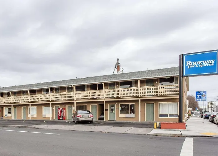 Rodeway Inn & Suites Pendleton