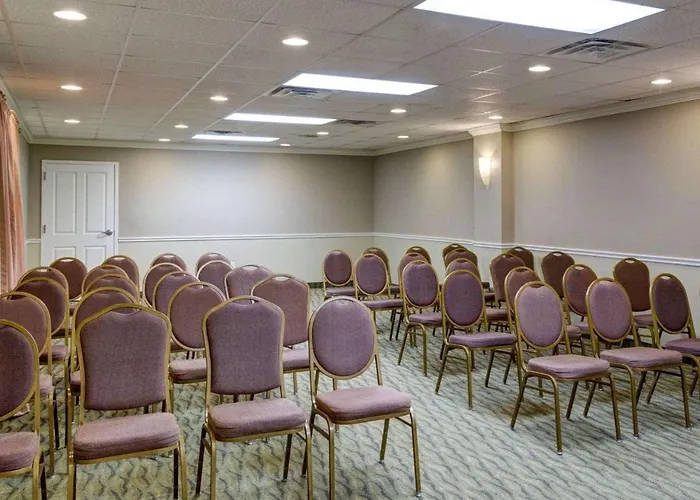 Clarion Inn & Suites Conference Center Covington