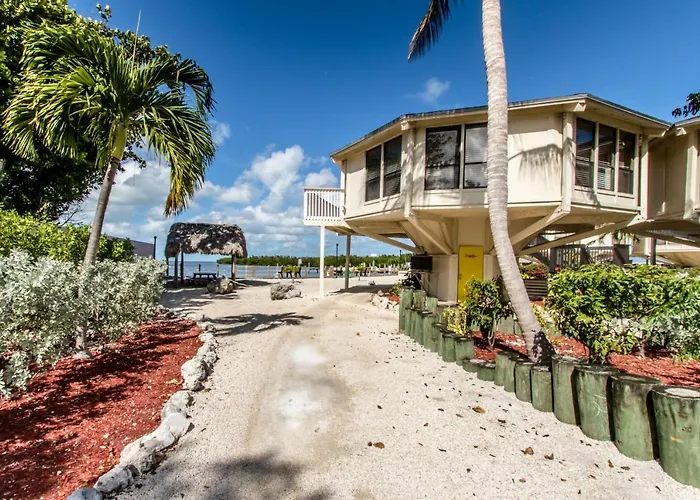 The Reef At Marathon Aparthotel