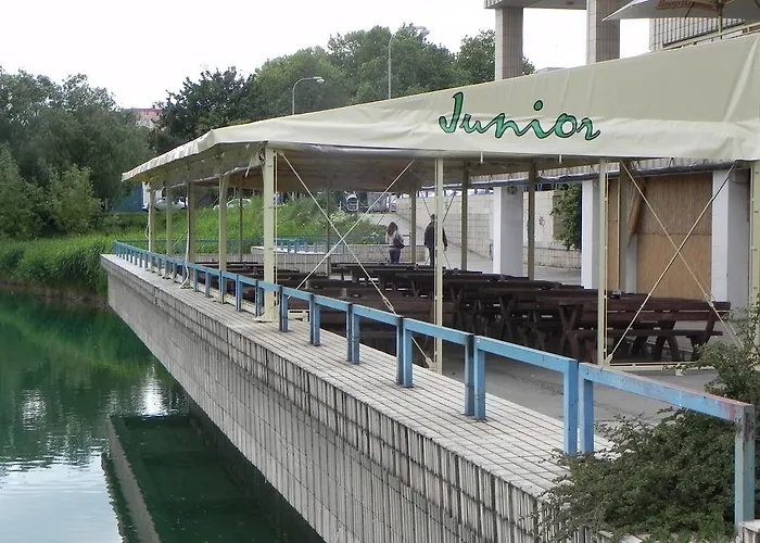 Garni Hotel Junior Pressburg