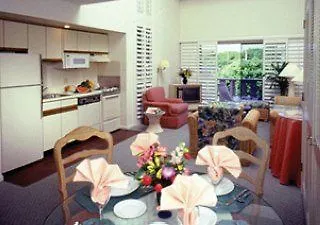 Colony Beach & Tennis Resort