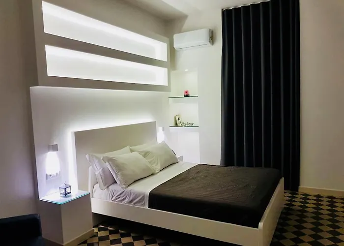 Villa Adelaide Suite & Room Torre A Mare