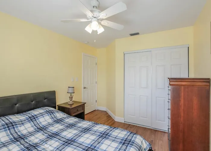 Seatuit Condominiums With Boat Slip Cape Coral